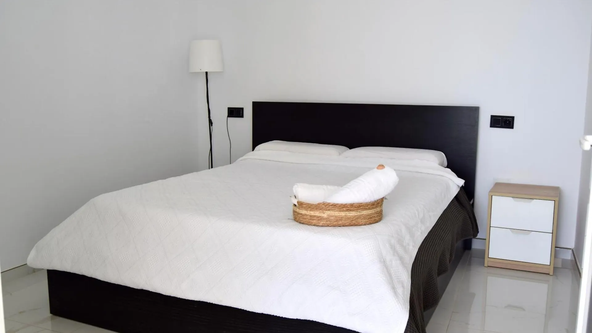 Beachfront Heaven Apartment - Carvajal Beach Fuengirola