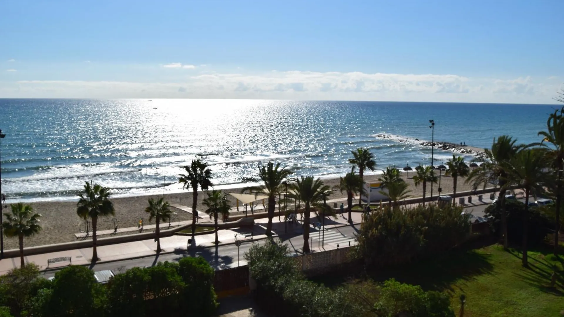 Beachfront Heaven Apartment - Carvajal Beach Fuengirola